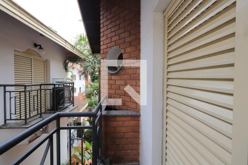 Casa à Venda – Vila Carrão, 4 Quartos, 450 m² – São Paulo