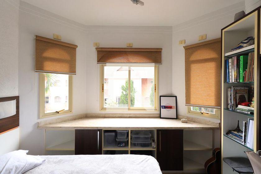 Casa à Venda – Vila Carrão, 4 Quartos, 450 m² – São Paulo