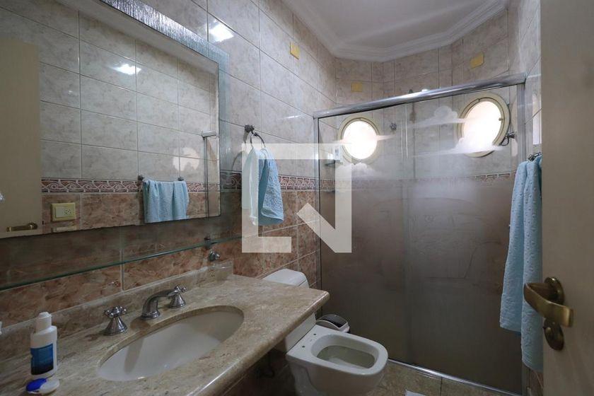 Casa à Venda – Vila Carrão, 4 Quartos, 450 m² – São Paulo