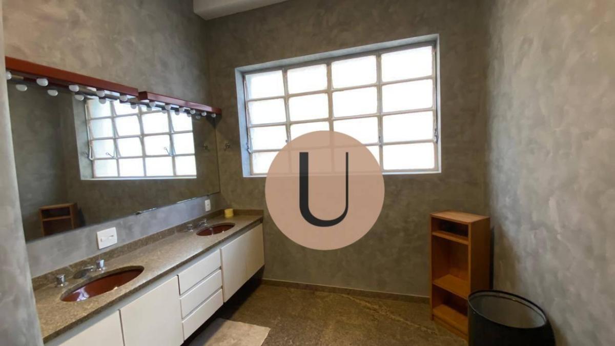 Espaço e Elegância: O Seu Novo Lar em um Imóvel de Alto Padrão