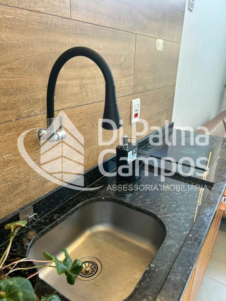 Apartamento mobiliado com 1 quarto e quintal para locação, próximo ao metrô na Vila Mariana
