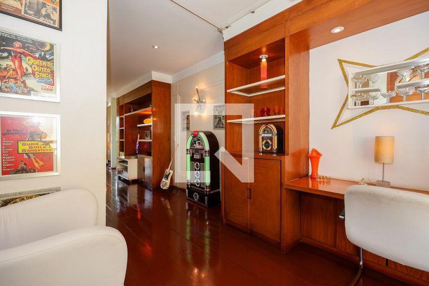 Casa à Venda – Morumbi, 4 Quartos, 550 m² – São Paulo
