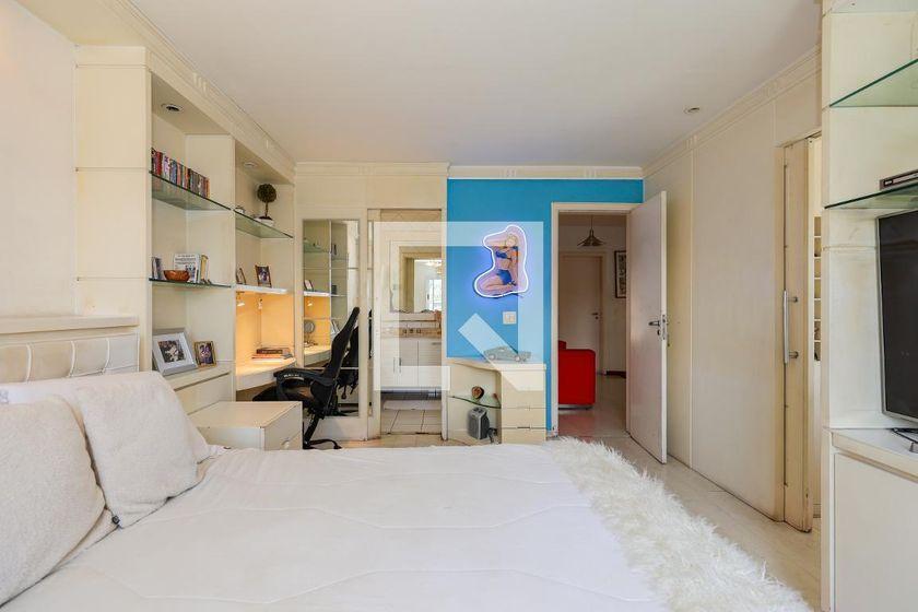 Casa à Venda – Morumbi, 4 Quartos, 550 m² – São Paulo