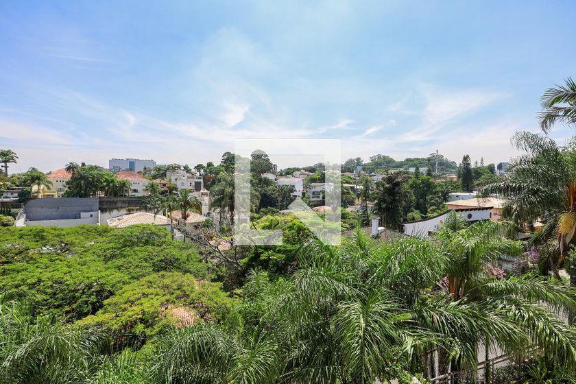 Casa à Venda – Morumbi, 4 Quartos, 550 m² – São Paulo
