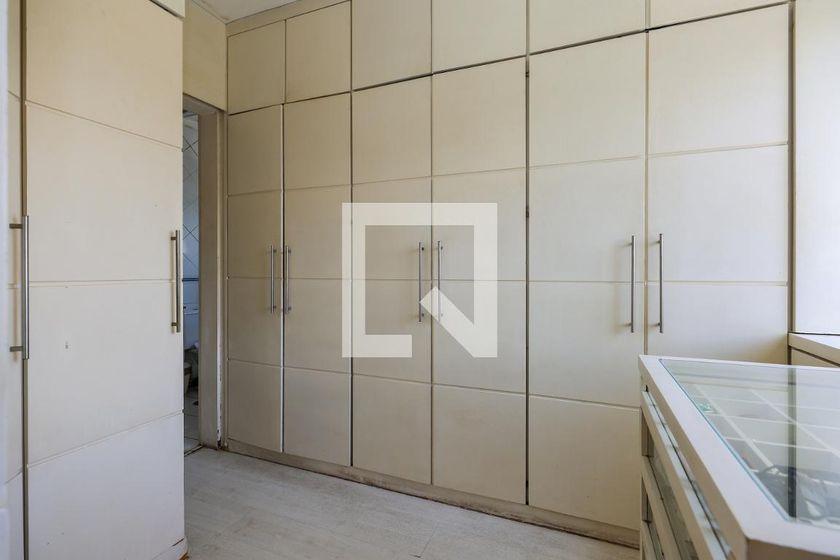 Casa à Venda – Morumbi, 4 Quartos, 550 m² – São Paulo