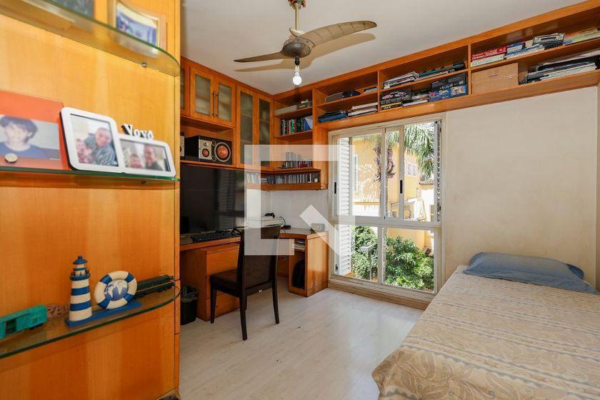 Casa à Venda – Morumbi, 4 Quartos, 550 m² – São Paulo