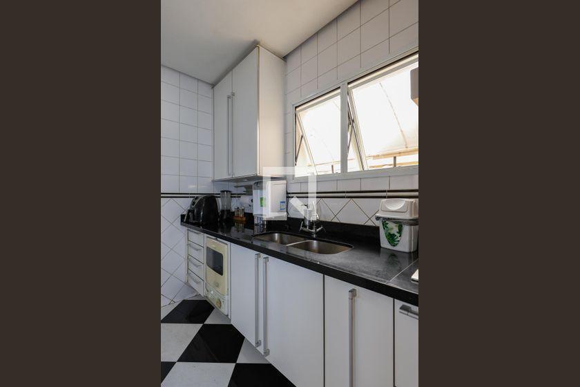 Casa à Venda – Morumbi, 4 Quartos, 550 m² – São Paulo