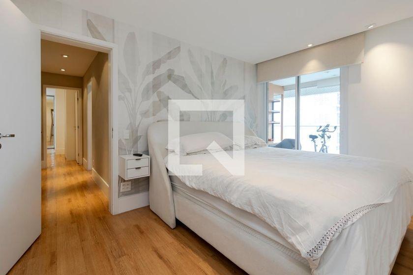 Apartamento à Venda – Brooklin, 3 Quartos, 246 m² – São Paulo