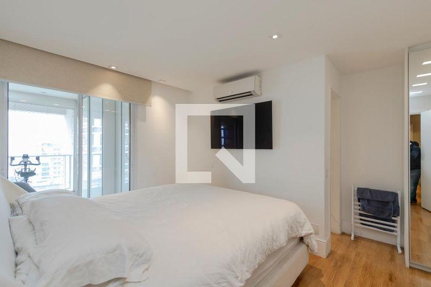 Apartamento à Venda – Brooklin, 3 Quartos, 246 m² – São Paulo
