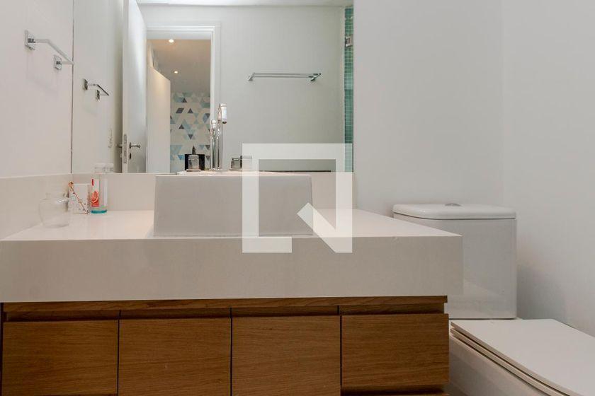 Apartamento à Venda – Brooklin, 3 Quartos, 246 m² – São Paulo