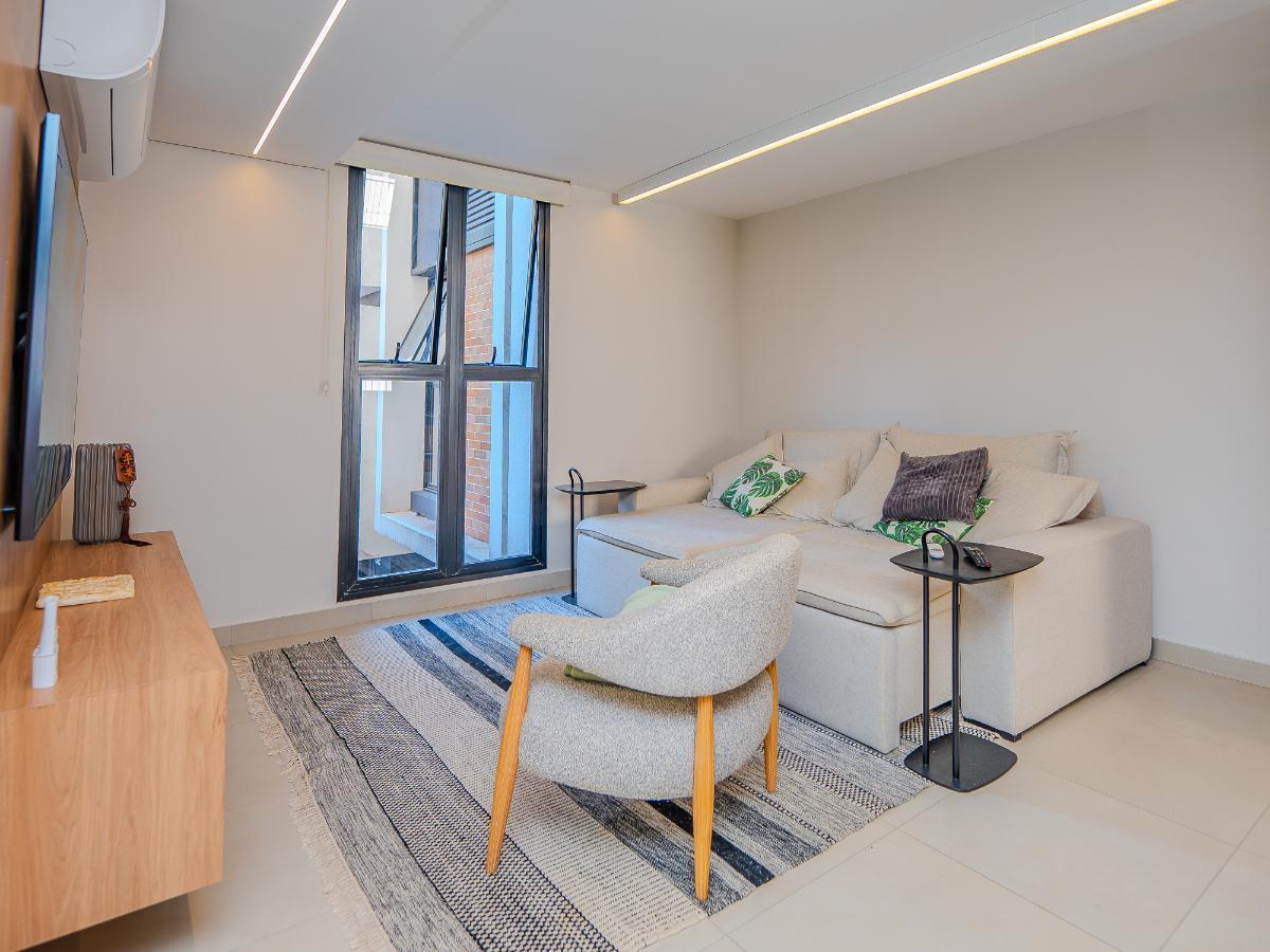 Casa no condomínio Casa Cube para venda com 2 quartos, sendo 1 suíte , 170m²