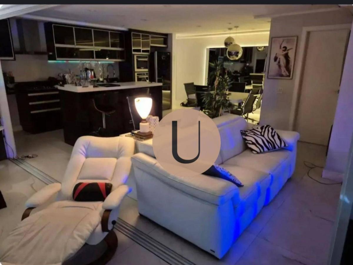 Apartamento em Pinheiros, 84m² com 01 Suíte e 02 vagas, Totalmente Mobiliado, Exclusivo.