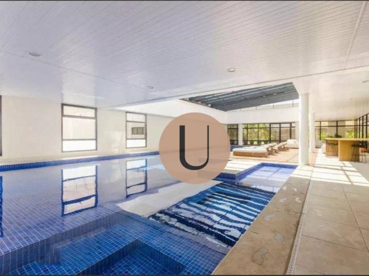 Apartamento em Pinheiros, 84m² com 01 Suíte e 02 vagas, Totalmente Mobiliado, Exclusivo.