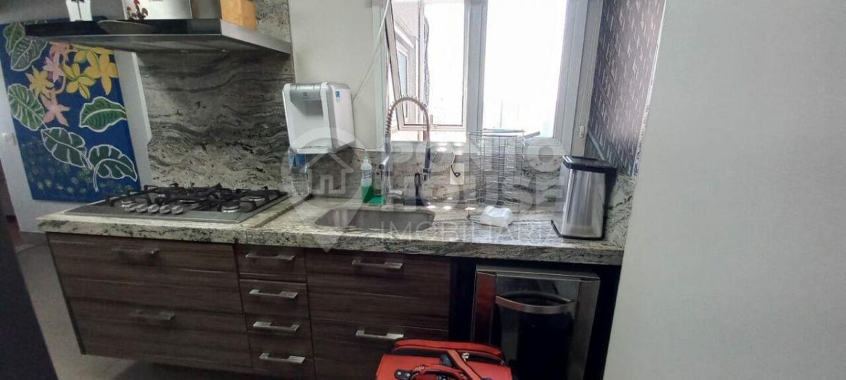 Apartamento mobiliado para locação na Vila Gumercindo, 3 dormitórios e 3 vagas