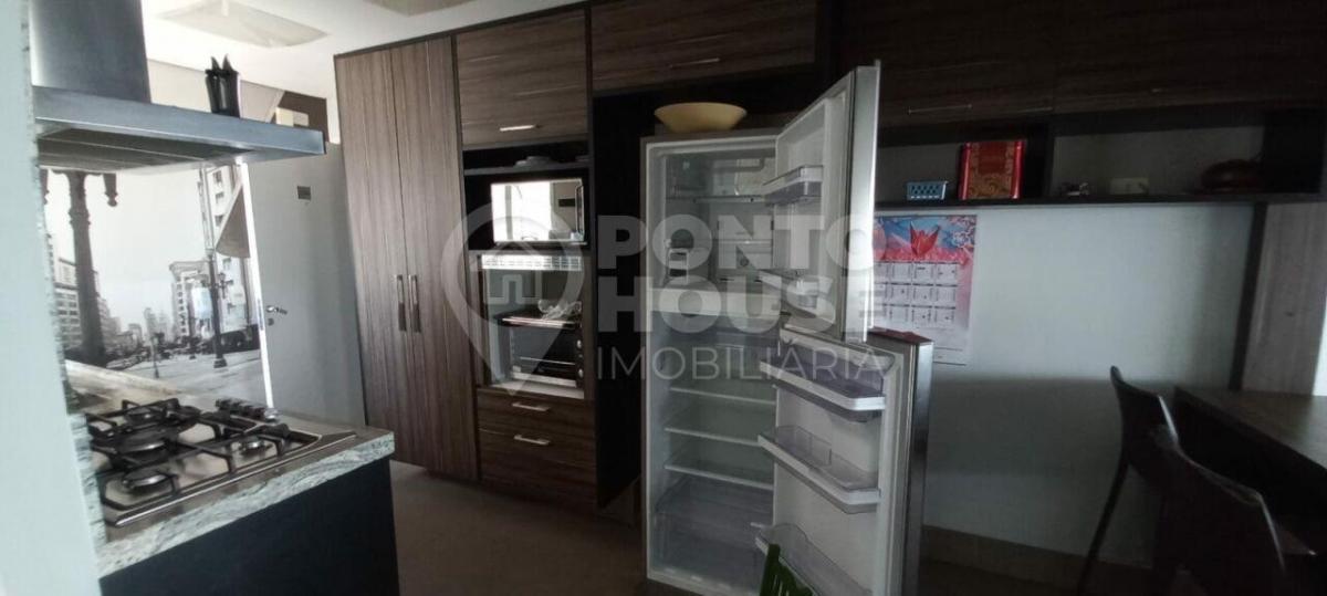 Apartamento mobiliado para locação na Vila Gumercindo, 3 dormitórios e 3 vagas