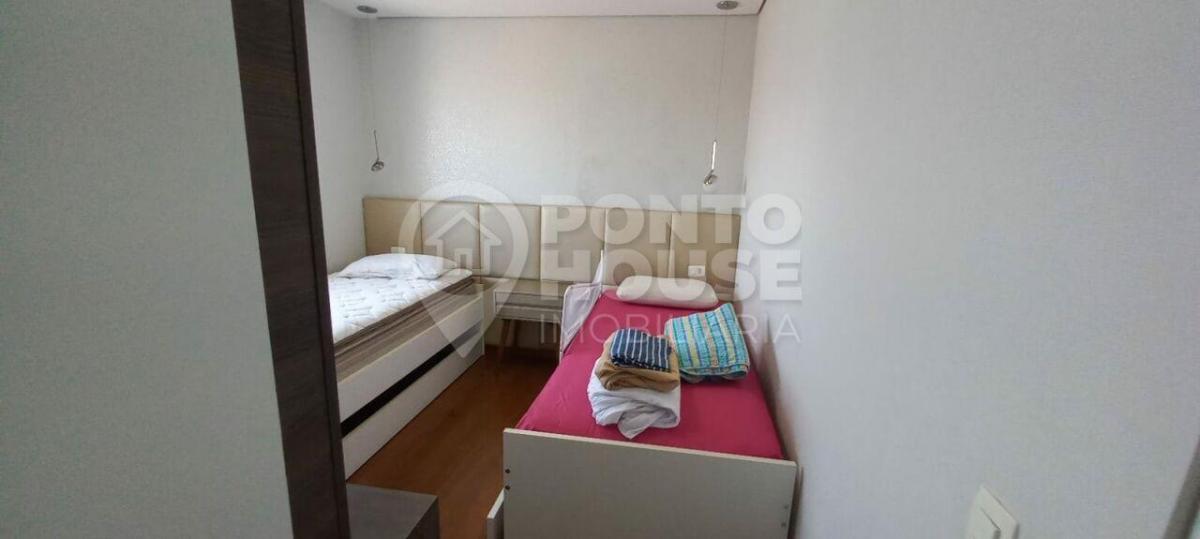 Apartamento mobiliado para locação na Vila Gumercindo, 3 dormitórios e 3 vagas
