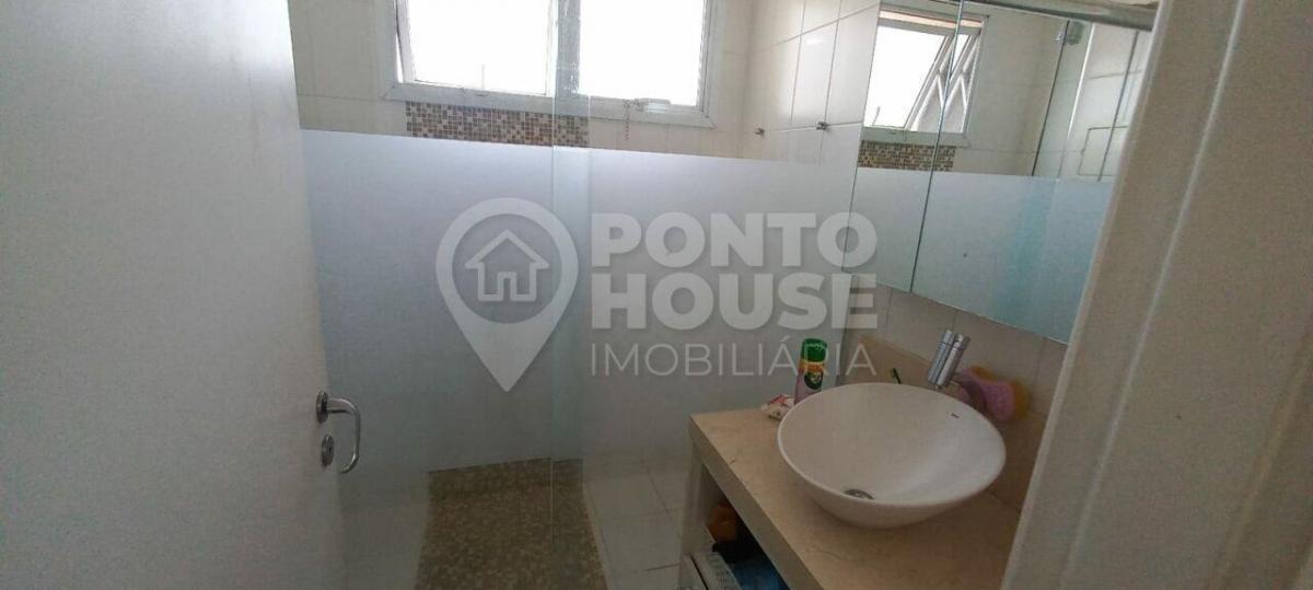 Apartamento mobiliado para locação na Vila Gumercindo, 3 dormitórios e 3 vagas