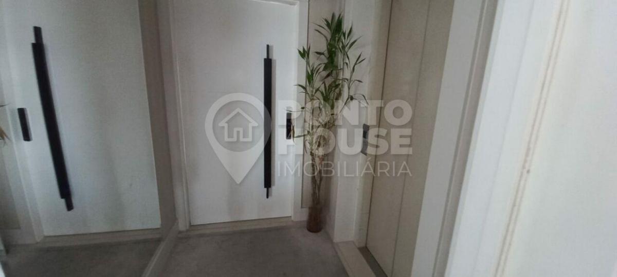 Apartamento mobiliado para locação na Vila Gumercindo, 3 dormitórios e 3 vagas
