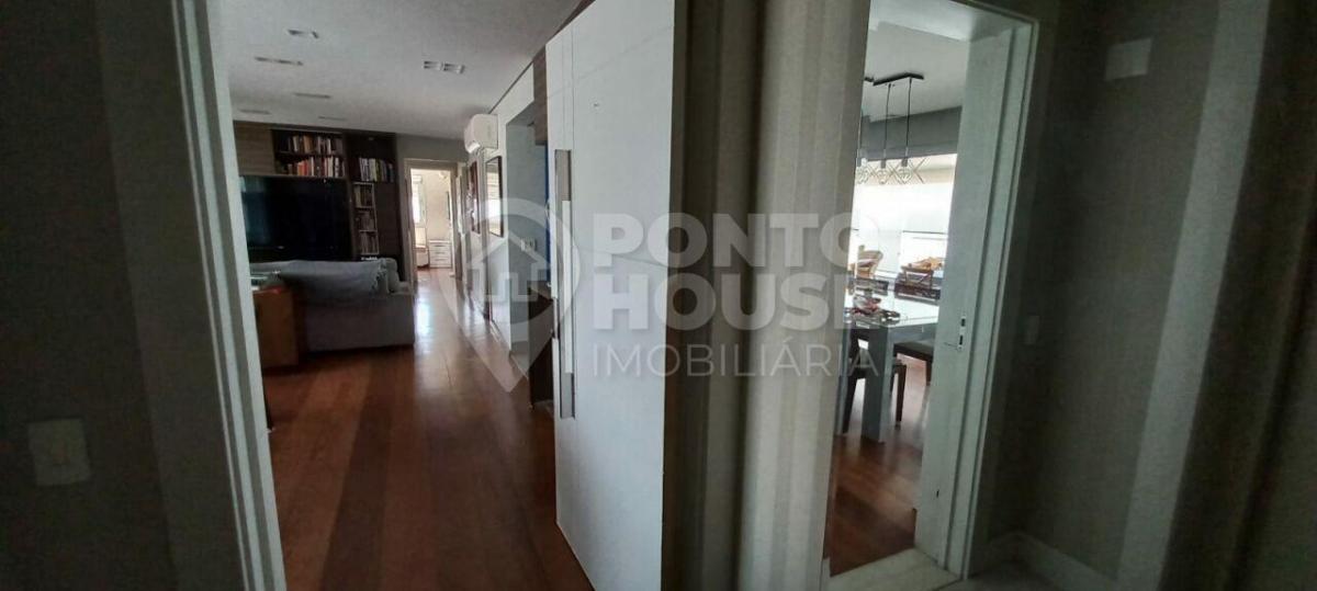 Apartamento mobiliado para locação na Vila Gumercindo, 3 dormitórios e 3 vagas