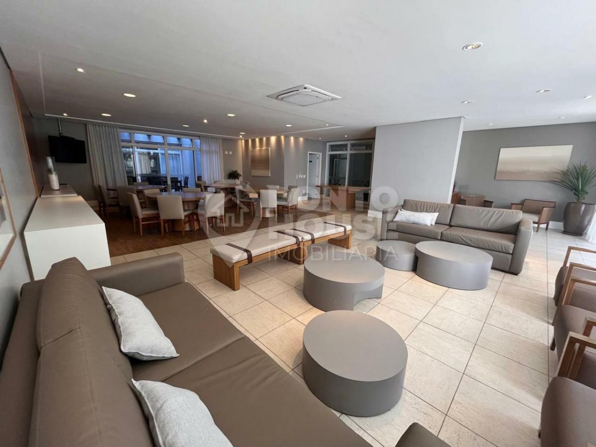 Apartamento mobiliado para locação na Vila Gumercindo, 3 dormitórios e 3 vagas
