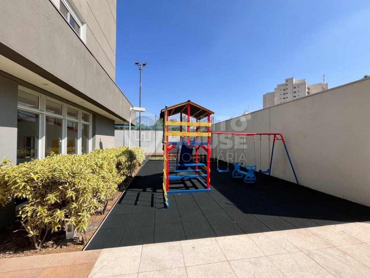 Apartamento mobiliado para locação na Vila Gumercindo, 3 dormitórios e 3 vagas