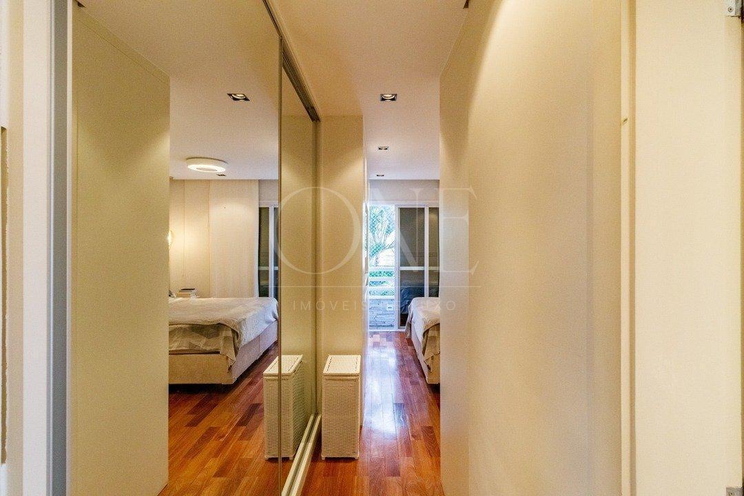 Apartamento à venda – na Vila Olímpia