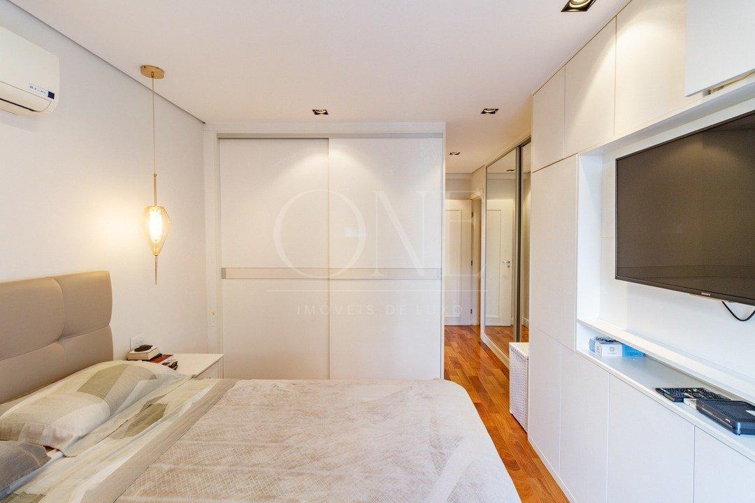 Apartamento à venda – na Vila Olímpia