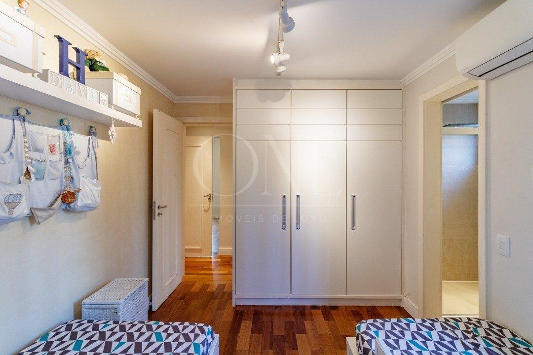 Apartamento à venda – na Vila Olímpia