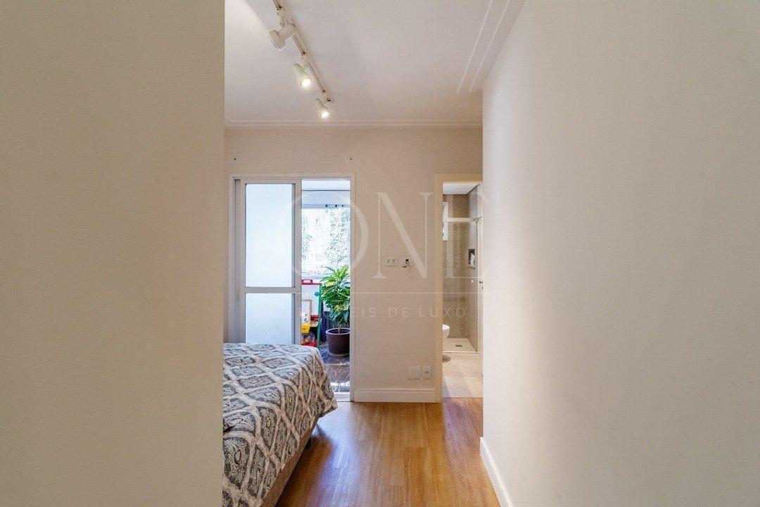 Apartamento à venda – na Vila Olímpia