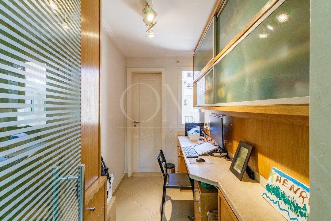 Apartamento à venda – na Vila Olímpia