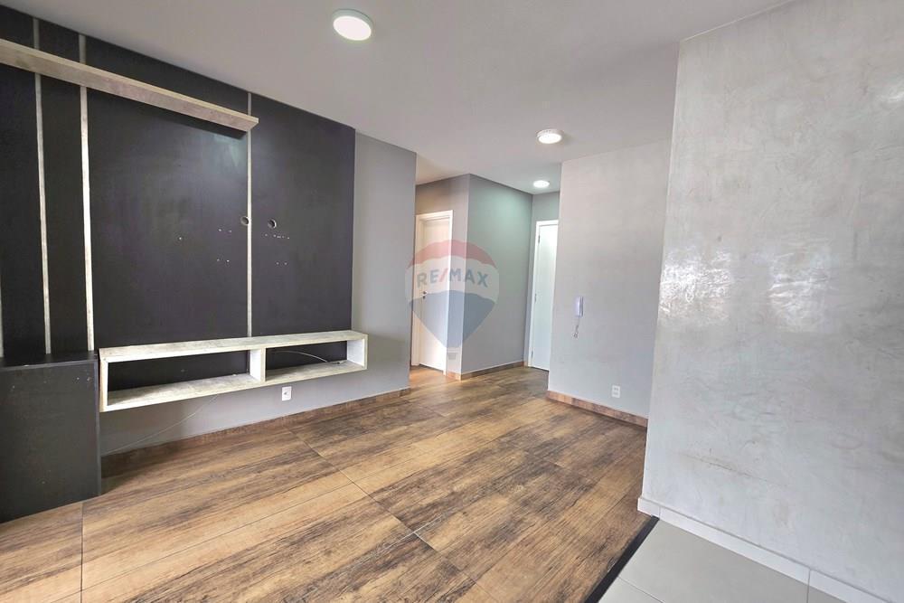 Apartamento para locação no Brás, 57 metros, 2 quartos, 1 suíte varanda com churrasqueira, 2 banheir