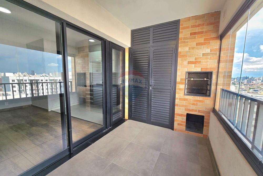 Apartamento para locação no Brás, 57 metros, 2 quartos, 1 suíte varanda com churrasqueira, 2 banheir