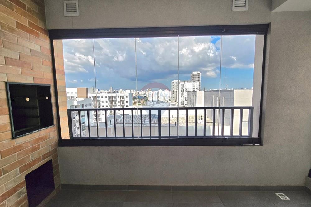Apartamento para locação no Brás, 57 metros, 2 quartos, 1 suíte varanda com churrasqueira, 2 banheir