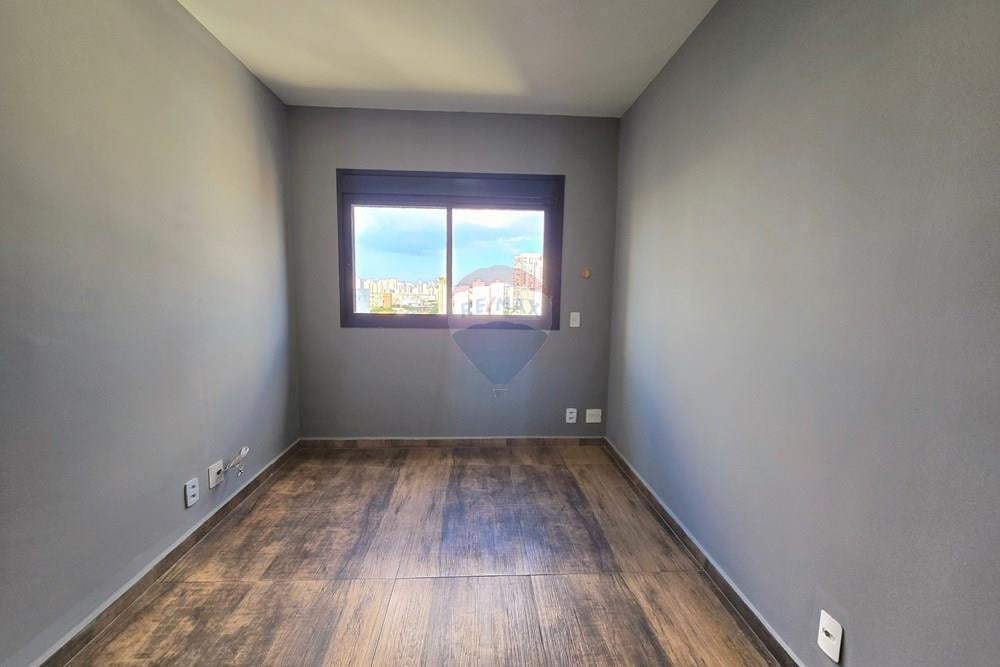 Apartamento para locação no Brás, 57 metros, 2 quartos, 1 suíte varanda com churrasqueira, 2 banheir