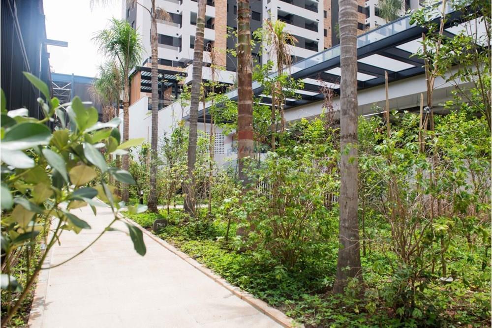 Apartamento para locação no Brás, 57 metros, 2 quartos, 1 suíte varanda com churrasqueira, 2 banheir