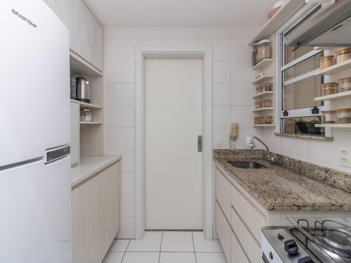Versátil apartamento tipo para venda em Super Quadra Morumbi com 3 quartos, sendo 1 suíte, 67m²
