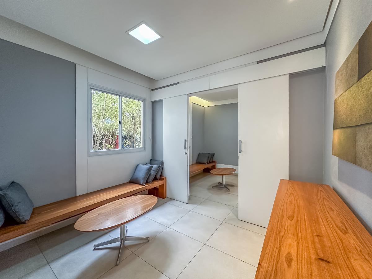 Versátil apartamento tipo para venda em Super Quadra Morumbi com 3 quartos, sendo 1 suíte, 67m²