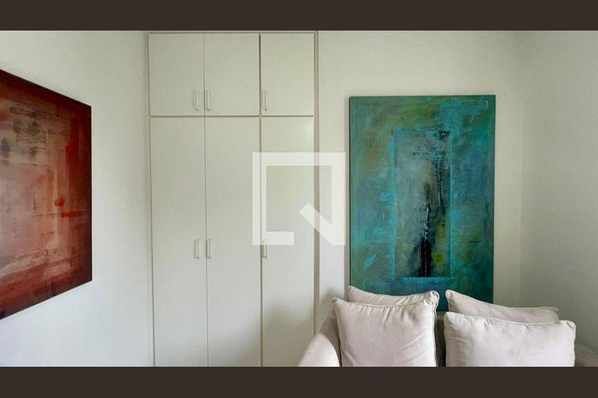 Apartamento à Venda – Pinheiros, 3 Quartos, 200 m² – São Paulo