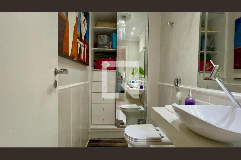 Apartamento à Venda – Pinheiros, 3 Quartos, 200 m² – São Paulo