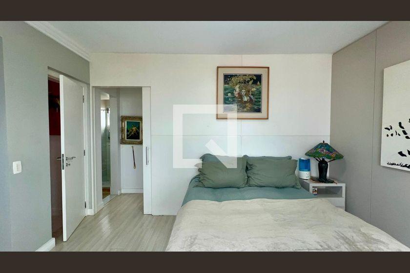 Apartamento à Venda – Pinheiros, 3 Quartos, 200 m² – São Paulo