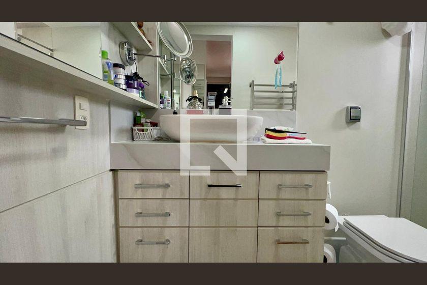 Apartamento à Venda – Pinheiros, 3 Quartos, 200 m² – São Paulo