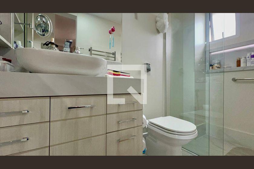 Apartamento à Venda – Pinheiros, 3 Quartos, 200 m² – São Paulo