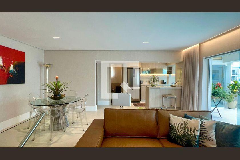 Apartamento à Venda – Pinheiros, 3 Quartos, 200 m² – São Paulo