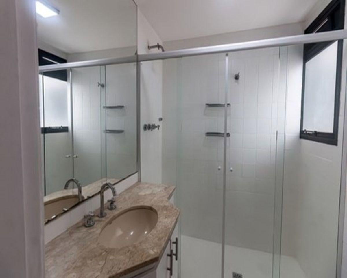 Apto no Itaim Bibi: Conforto e Estilo em SP