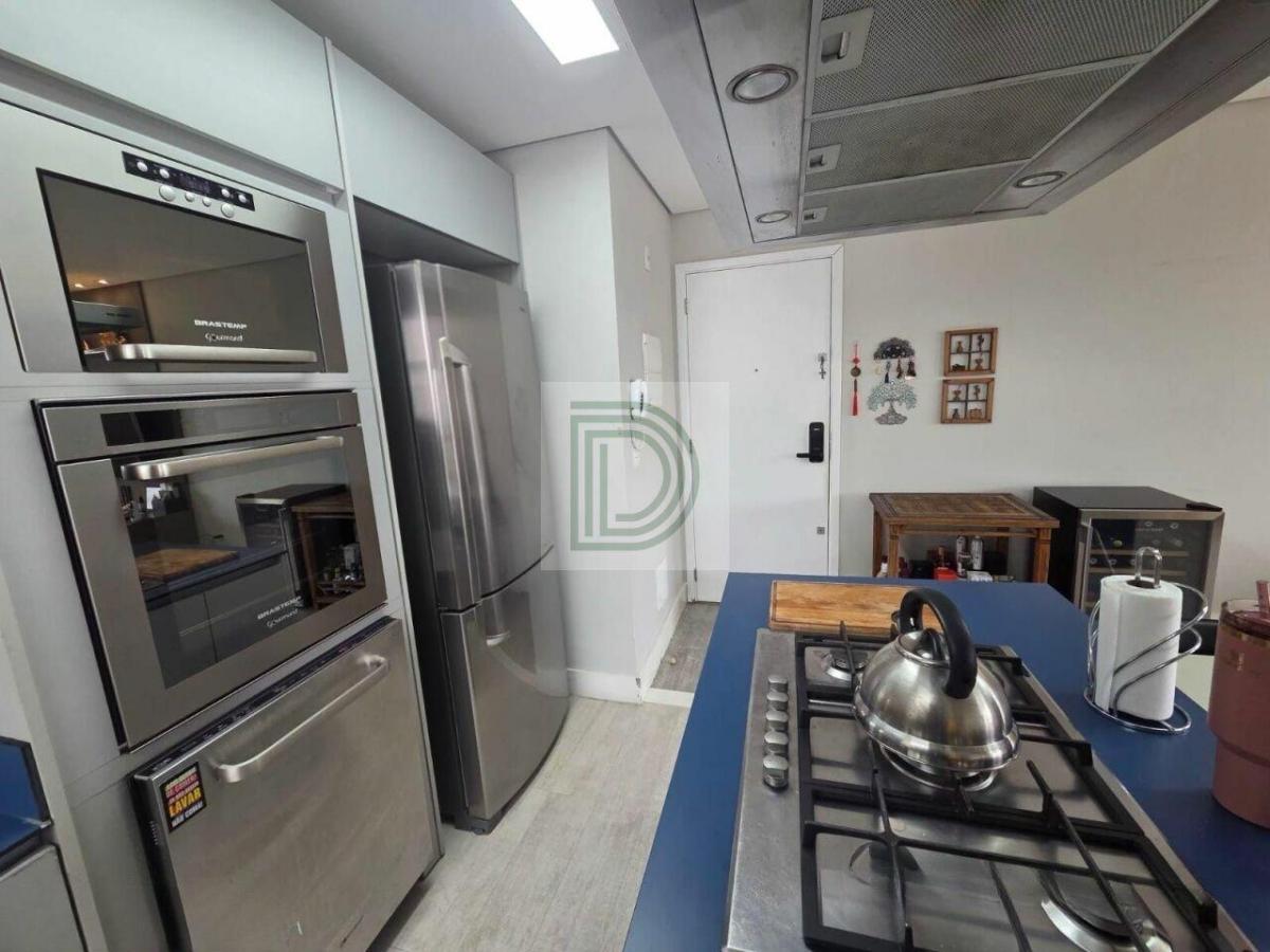 Apartamento próximo ao Metrô Vila Sônia | 3 dormitórios | 2 suítes | 2 vagas