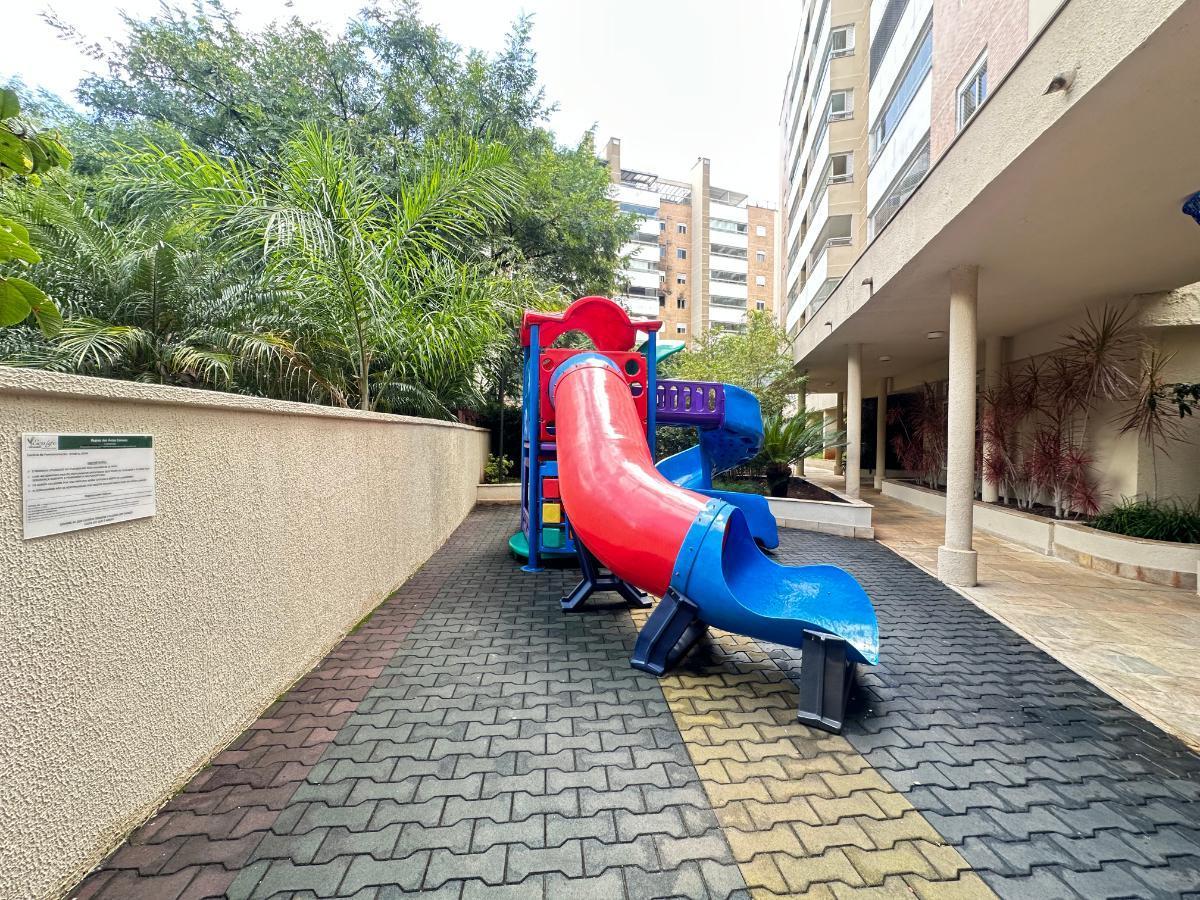 Atraente apartamento tipo para locação em Vila Suzana com 2 quartos, sendo 1 suíte, 80m²