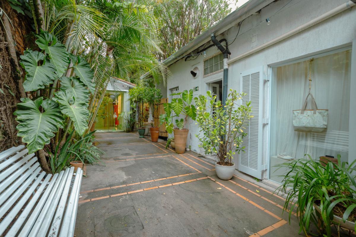 Casa comercial para venda em Pinheiros , 351m²