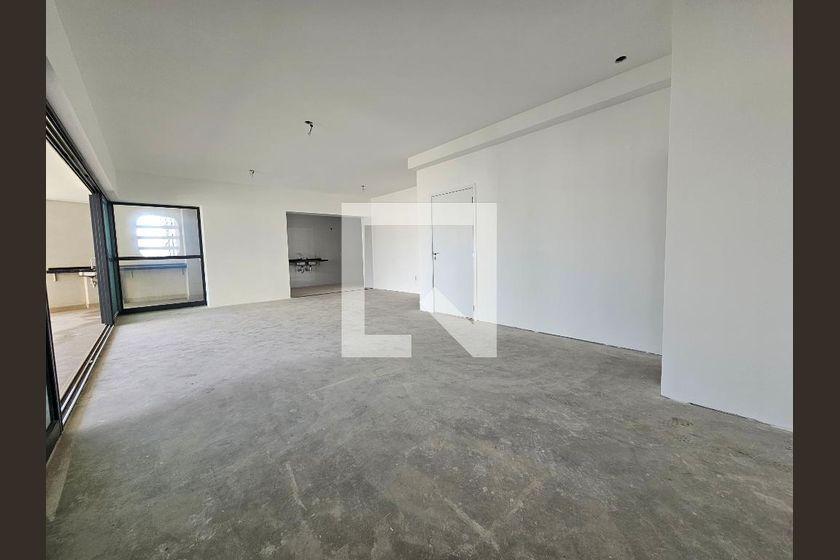 Apartamento à Venda – Chácara Santo Antonio, 3 Quartos, 224 m² – São Paulo