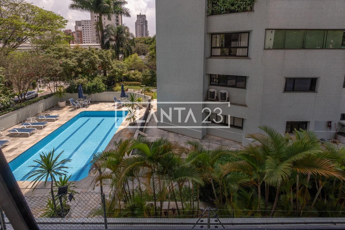 Apartamento com 178 m², 4 quartos sendo 2 suítes à venda no bairro Moema Índios.