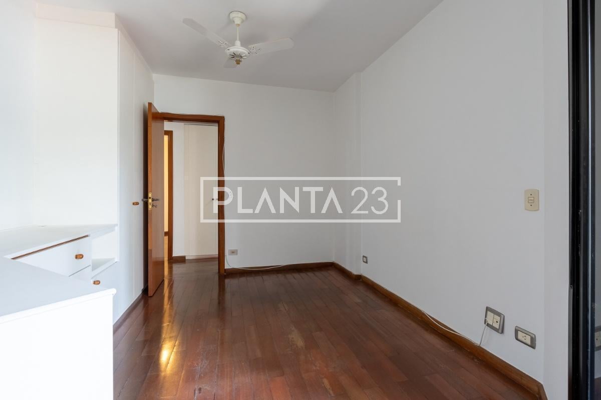 Apartamento com 178 m², 4 quartos sendo 2 suítes à venda no bairro Moema Índios.
